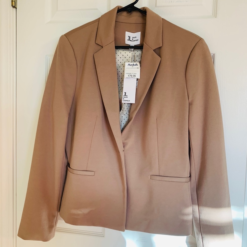 Women’s camel color blazer size L